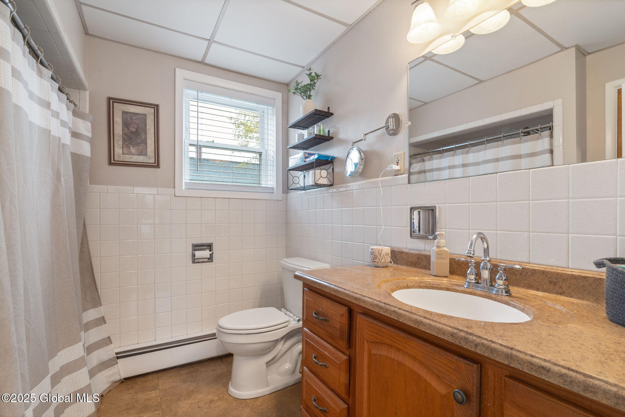 Mechanicville, New York 12118, United States, 3 Bedrooms Bedrooms, ,2 BathroomsBathrooms,Residential,Active,164322