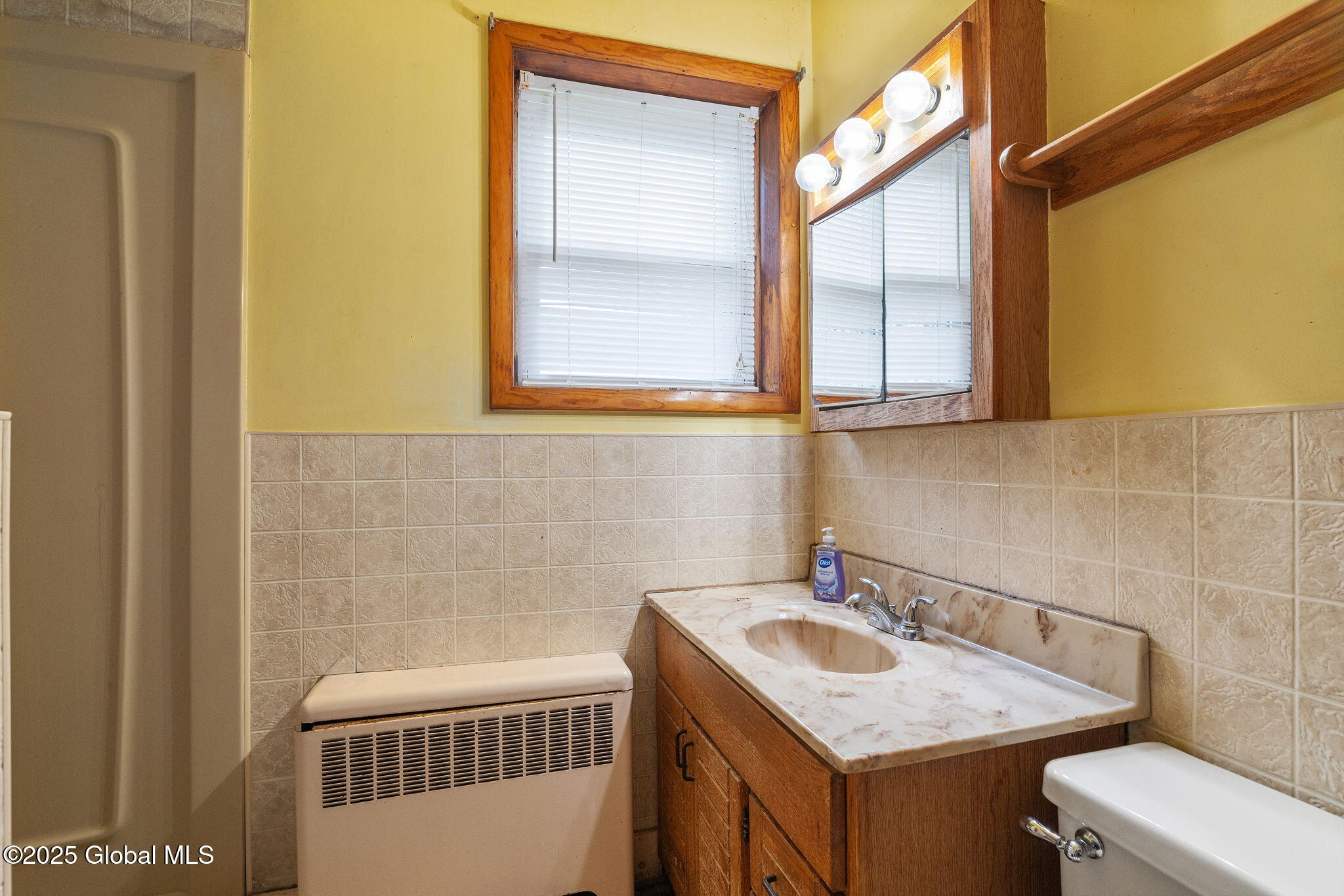 Mechanicville, New York 12118, United States, 3 Bedrooms Bedrooms, ,2 BathroomsBathrooms,Residential,Active,164322