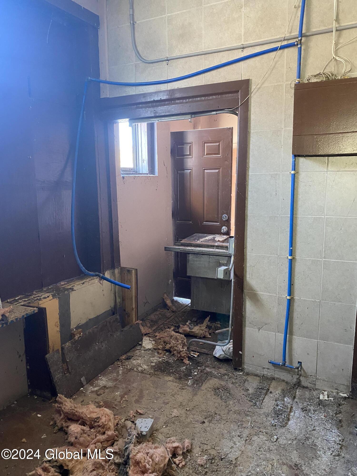 Schenectady, New York 12305, United States, ,2 BathroomsBathrooms,Commercial,Active,33169