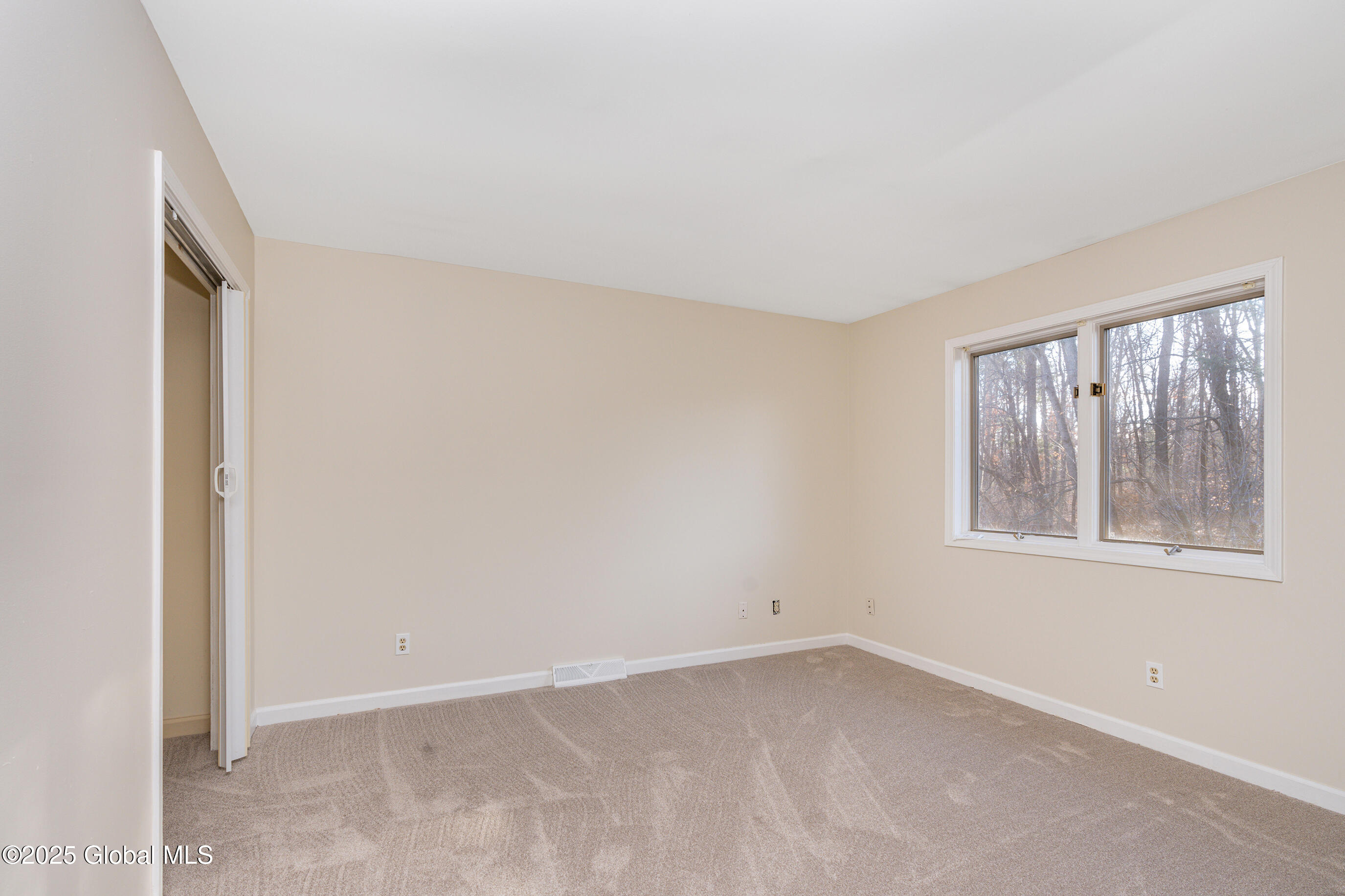 7705 Mykolaitis Lane, Schenectady, New York image 6