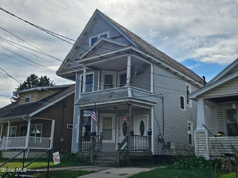 Photo of 2606 Campbell Ave Avenue, Schenectady, NY 12306 (MLS # 202527275)