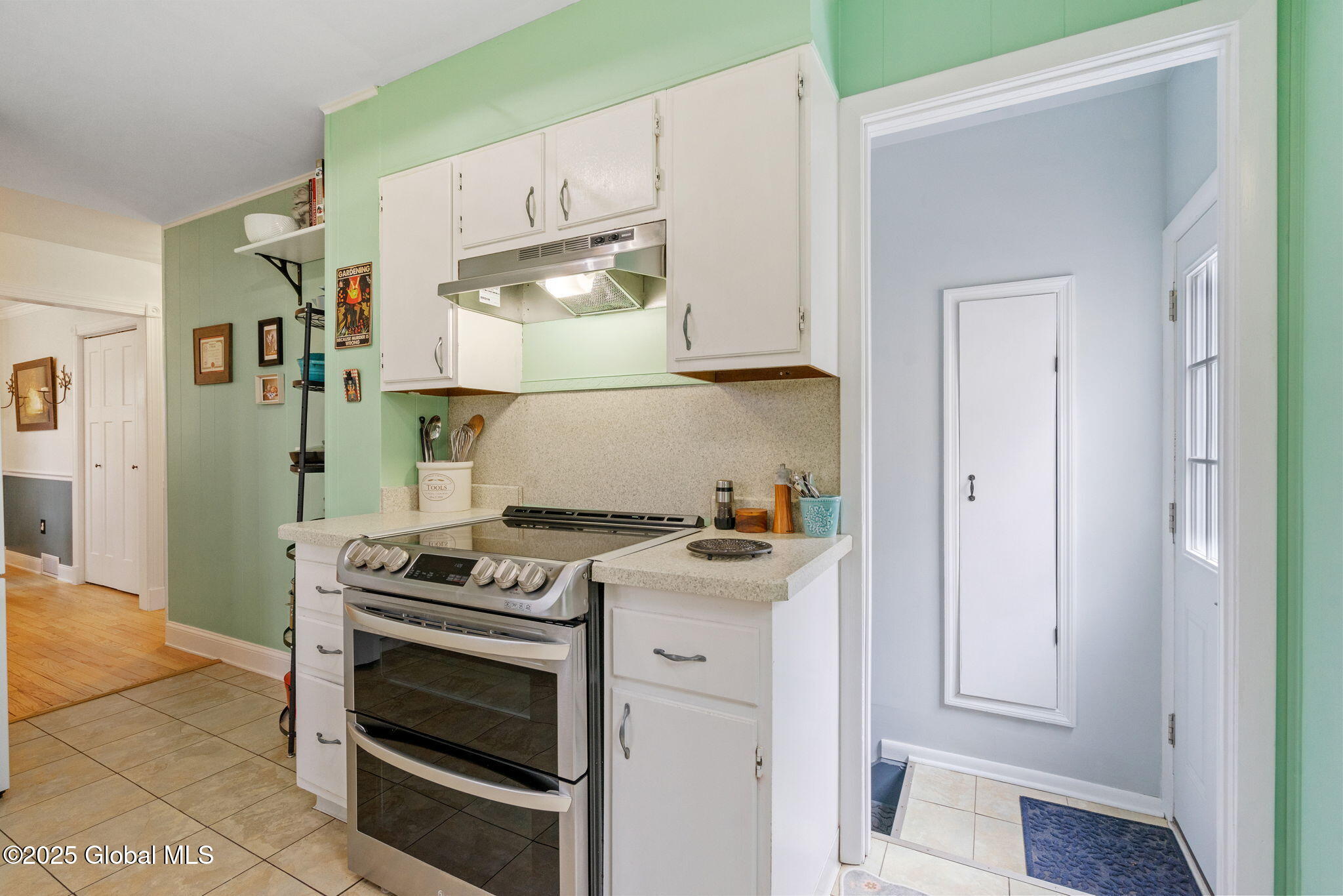 11 Maple Terrace, Delmar, New York image 24