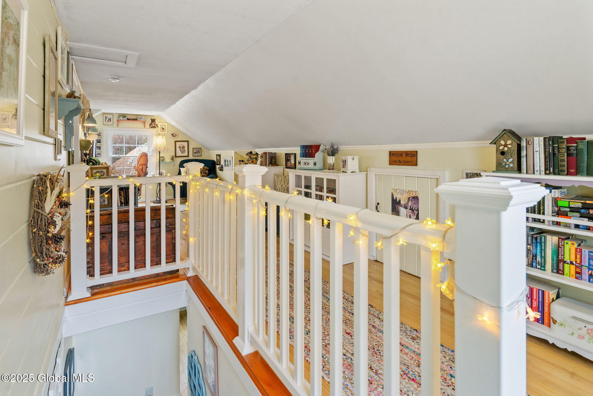 11 Maple Terrace, Delmar, New York image 25