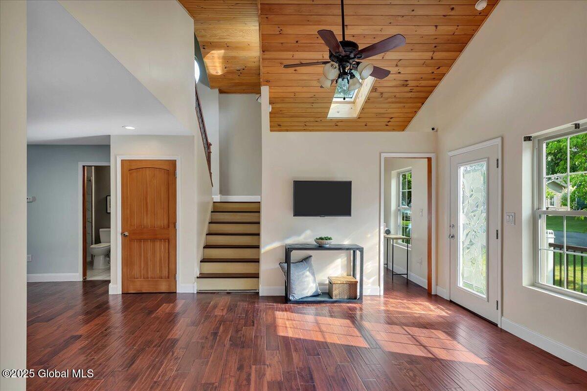 6 Maple Terrace