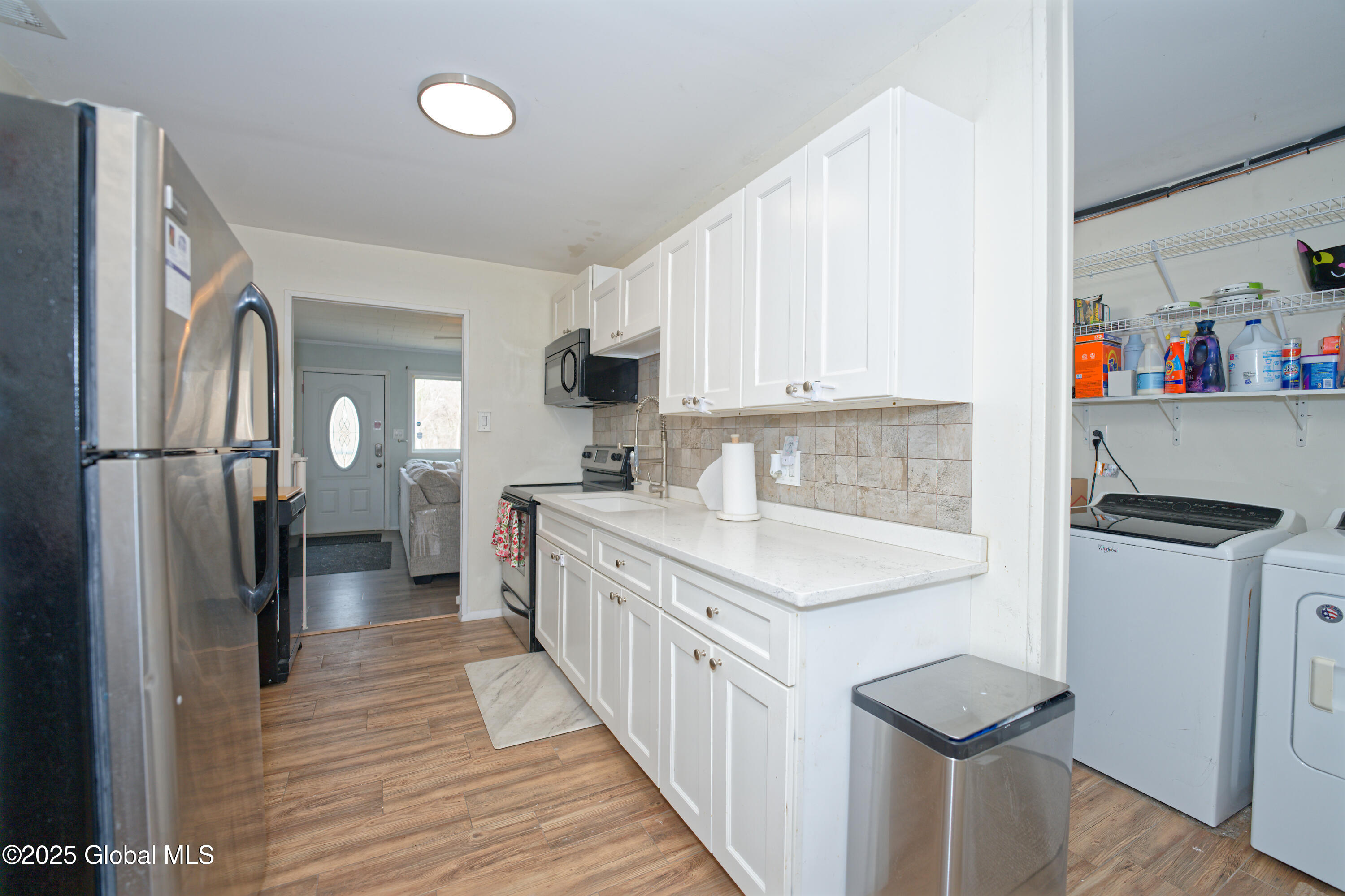 8 Thames Drive, Niskayuna, New York image 6
