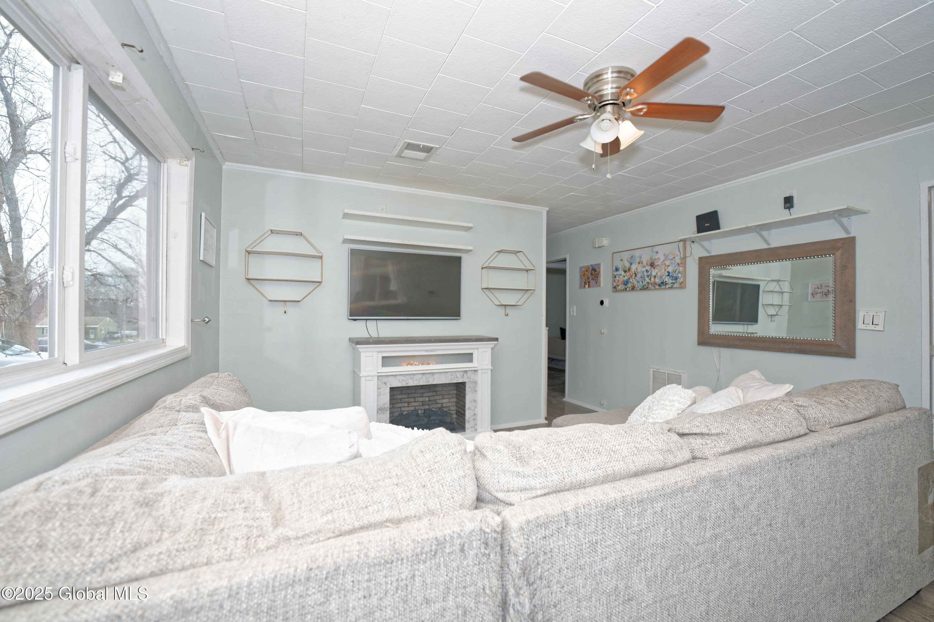 8 Thames Drive, Niskayuna, New York image 9