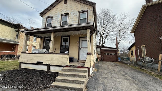 7 Leonard Street, Amsterdam, New York image 1