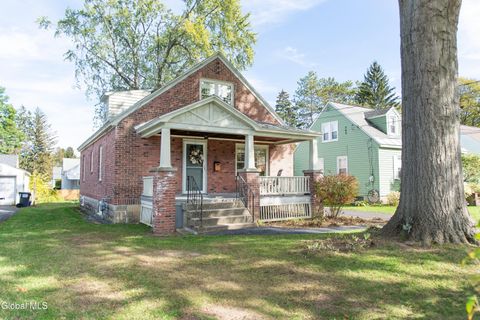 Photo of 516 Riverside Avenue, Glenville, NY 12302 (MLS # 202528050)