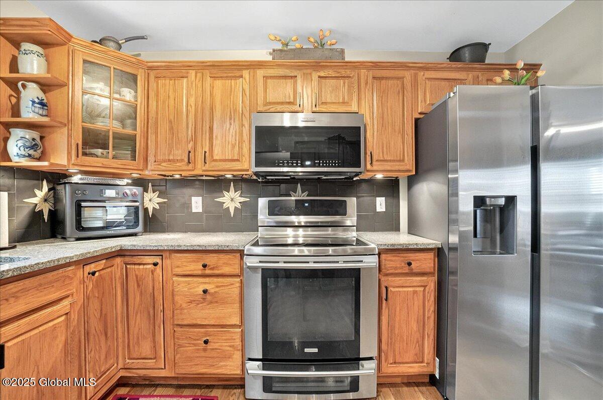 1284 Hillside Avenue, Niskayuna, New York image 6