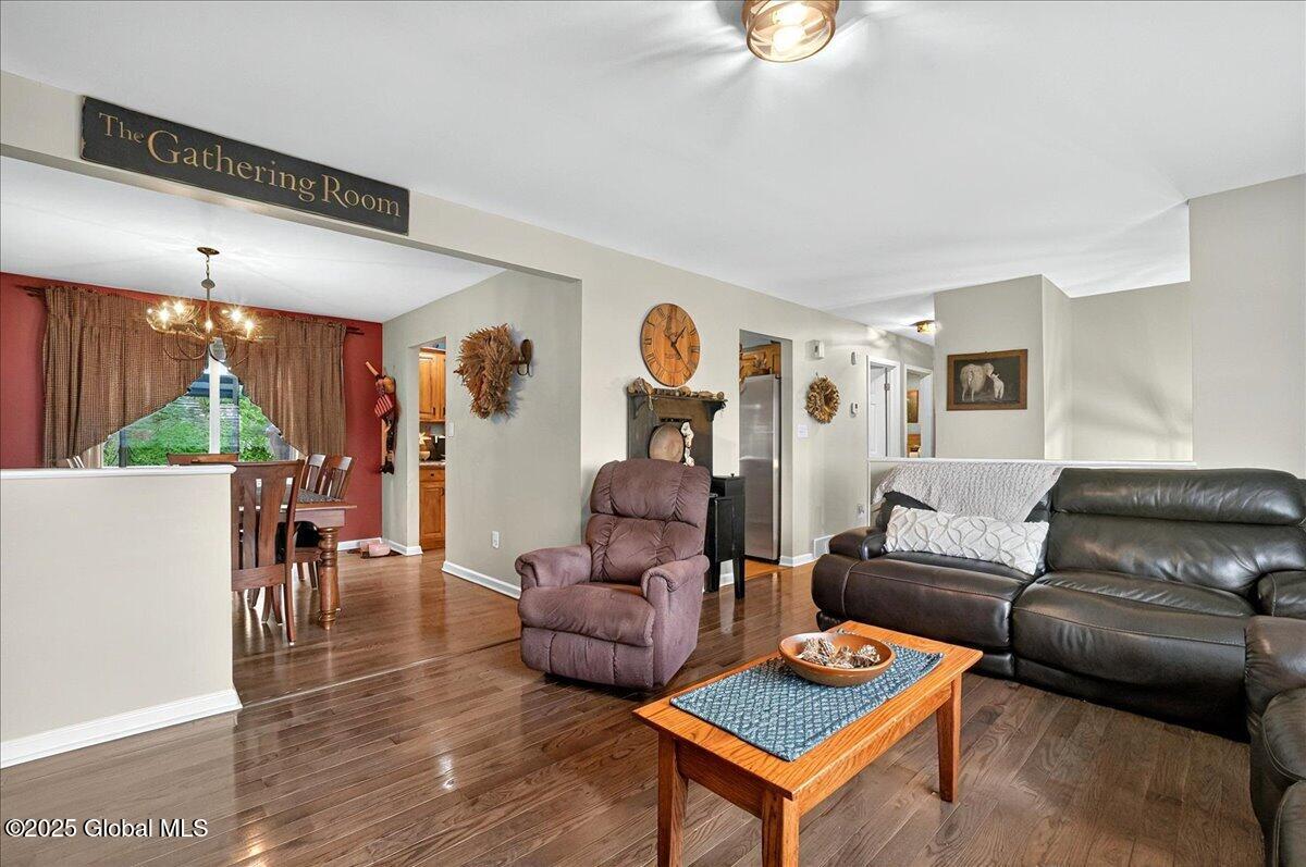 1284 Hillside Avenue, Niskayuna, New York image 14