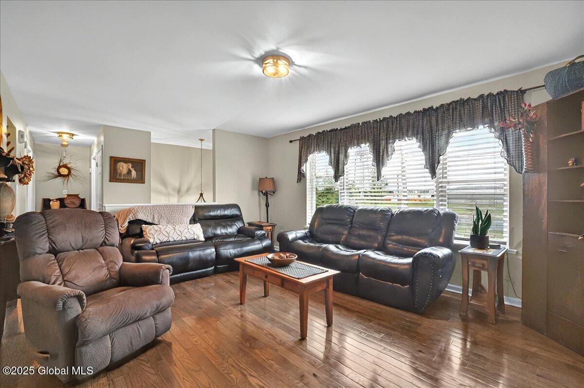 1284 Hillside Avenue, Niskayuna, New York image 15