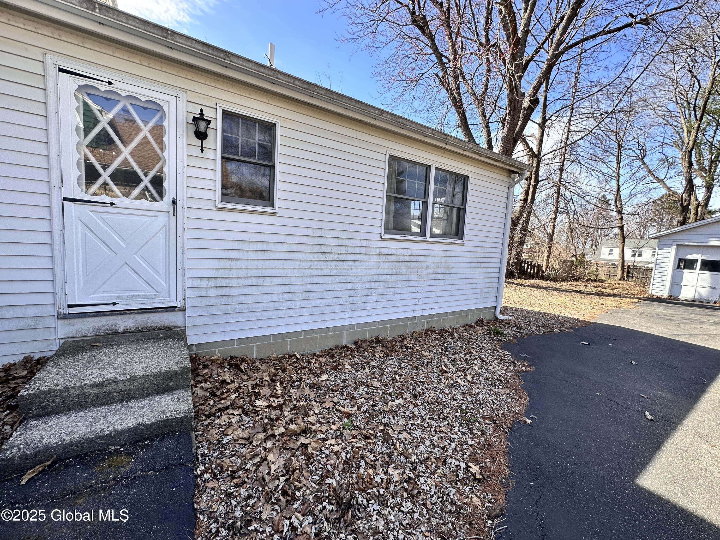 11 Middlesex Road, East Greenbush, New York image 35