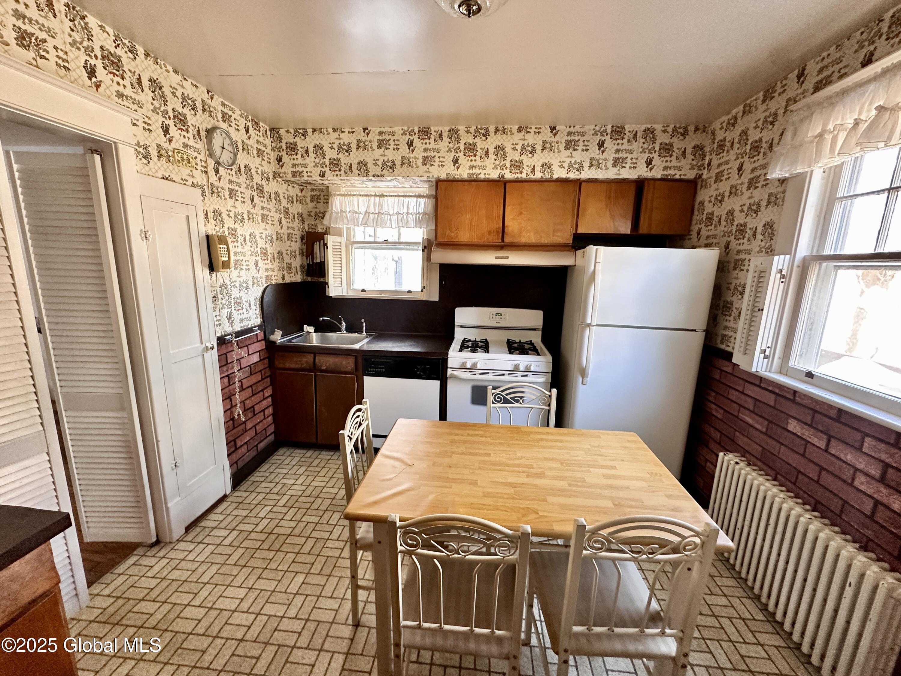 11 Middlesex Road, East Greenbush, New York image 12