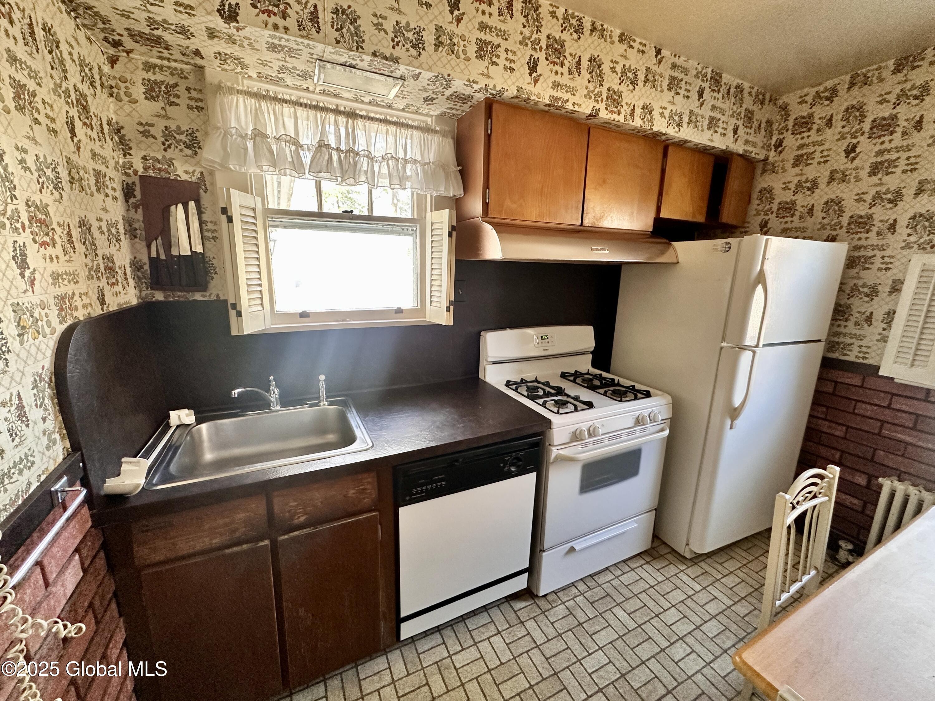 11 Middlesex Road, East Greenbush, New York image 14