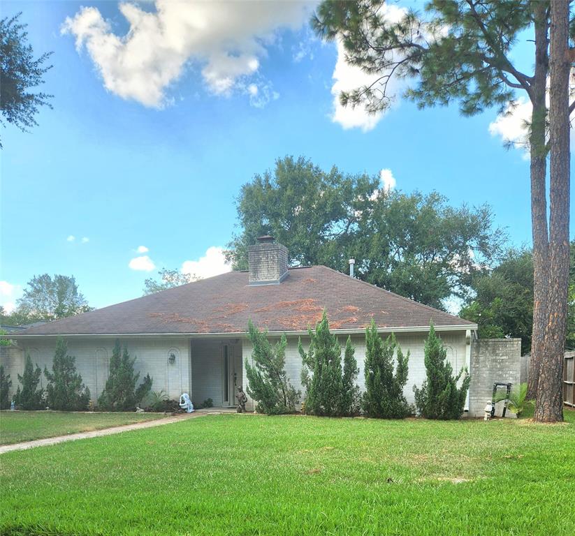 604 Fairway Drive, Richmond, Texas image 1