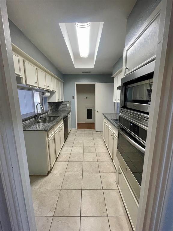 10415 Huntington Wood Drive