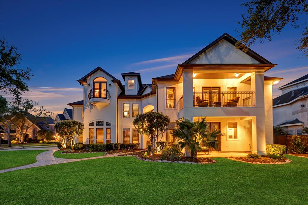 property-search 1 27 Old Windsor Way