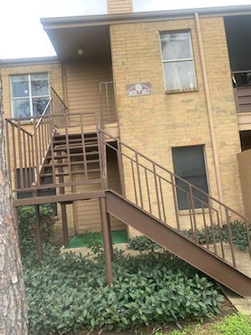 10555 Turtlewood Court #1601, Houston, Texas image 2