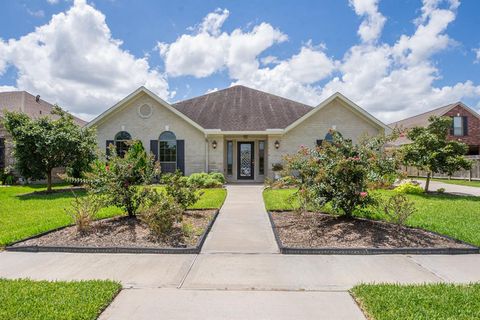 Photo of 2005 Sedona Drive, League City, TX 77573 (MLS # 14778400)