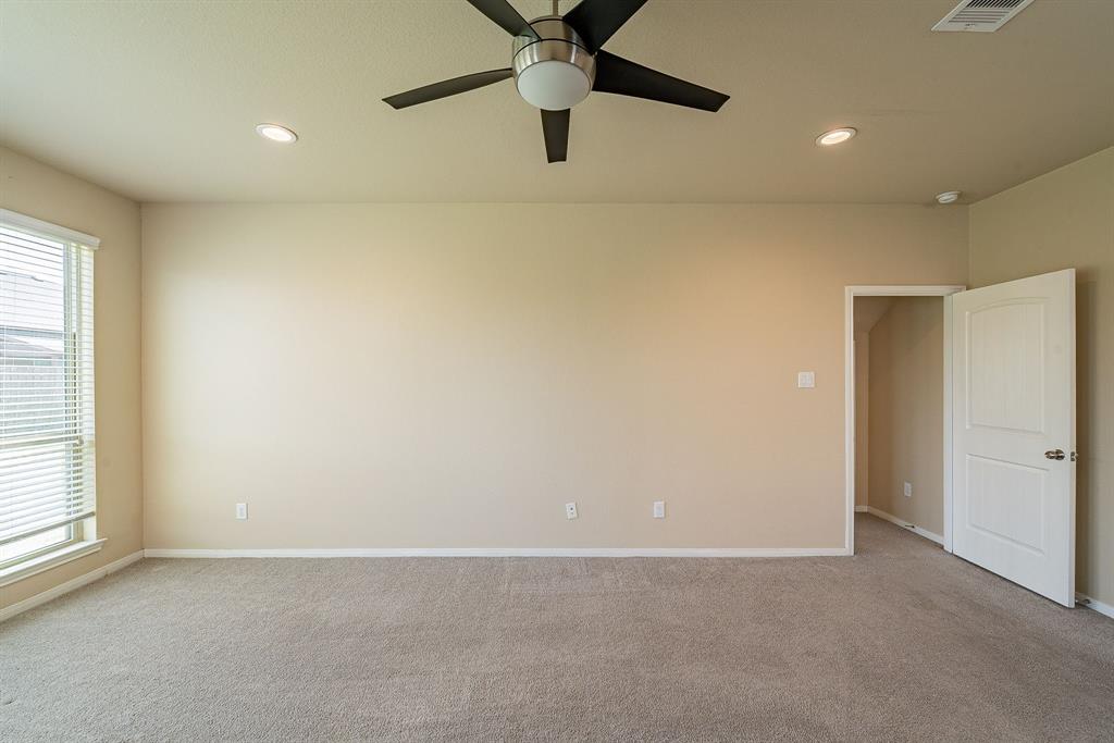 18922 Deer Trace Drive, Crosby, Texas image 5