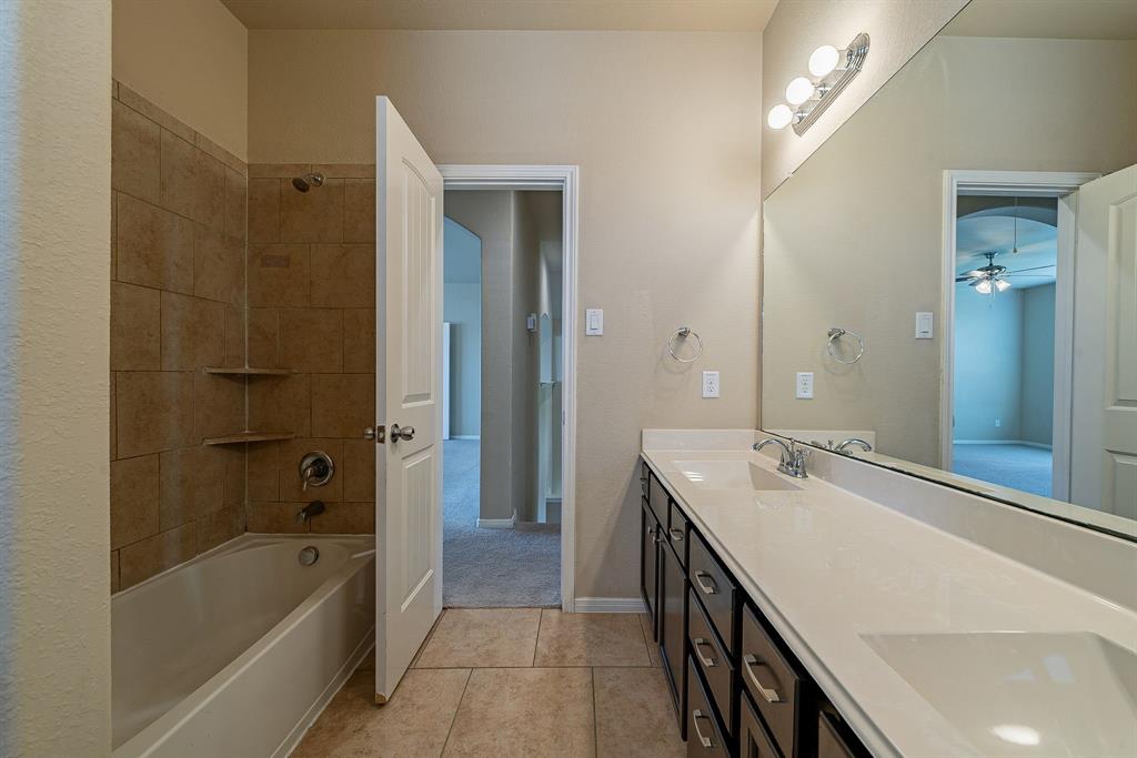 18922 Deer Trace Drive, Crosby, Texas image 18