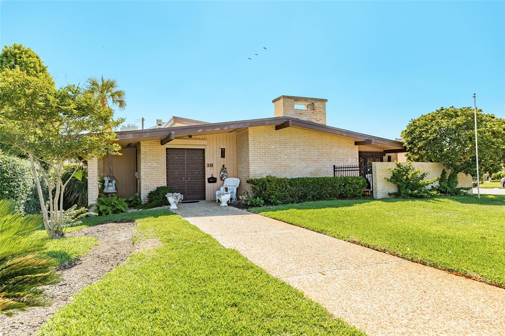 38 Adler Circle, Galveston, Texas image 2