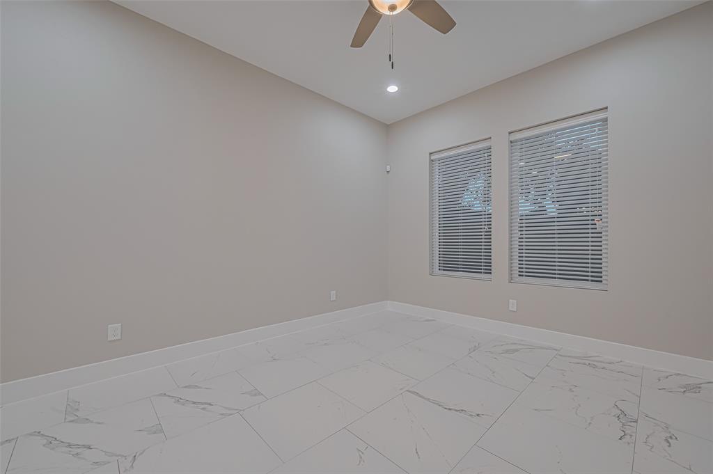 7914 Pointer Streets B