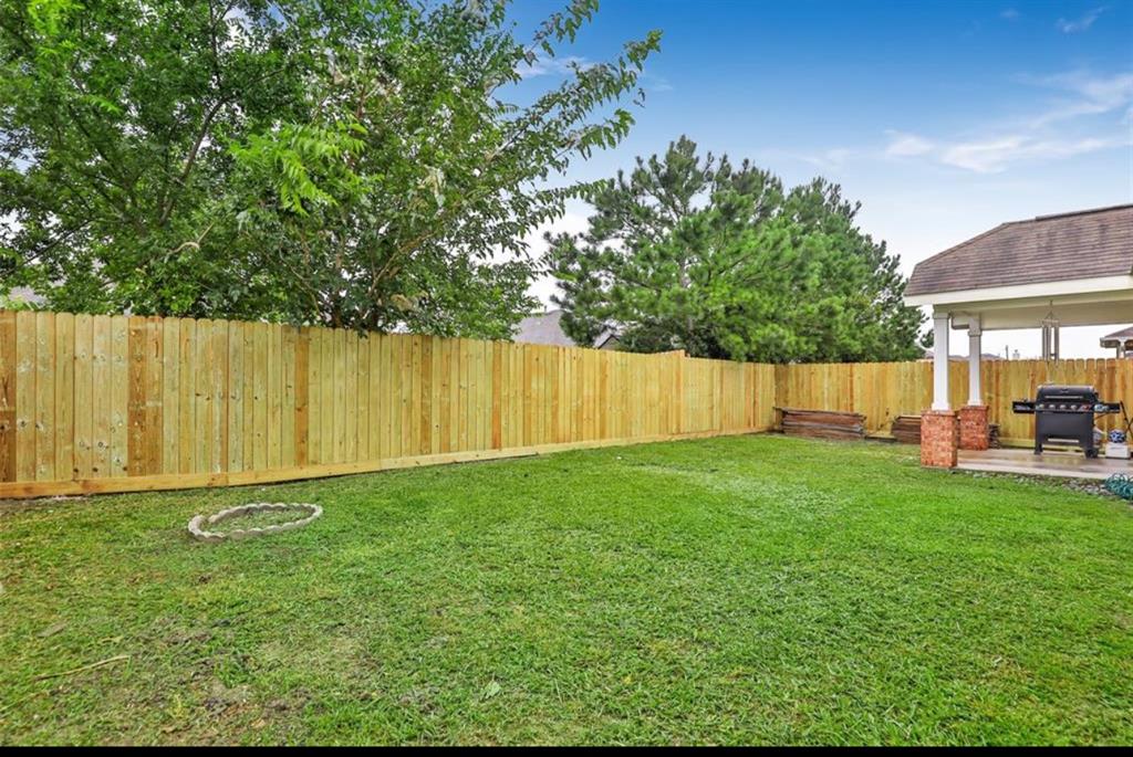4530 Crown Lane, Baytown, Texas image 25