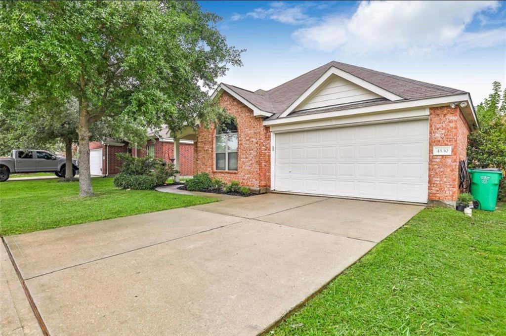 4530 Crown Lane, Baytown, Texas image 3
