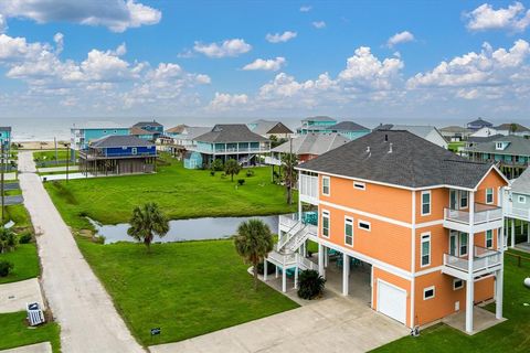 A home in Crystal Beach