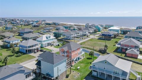 A home in Crystal Beach