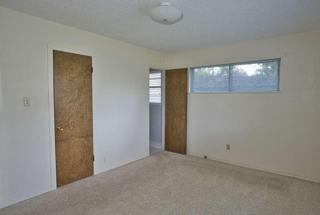 208 Roark Lane, Jones Creek, Texas image 21