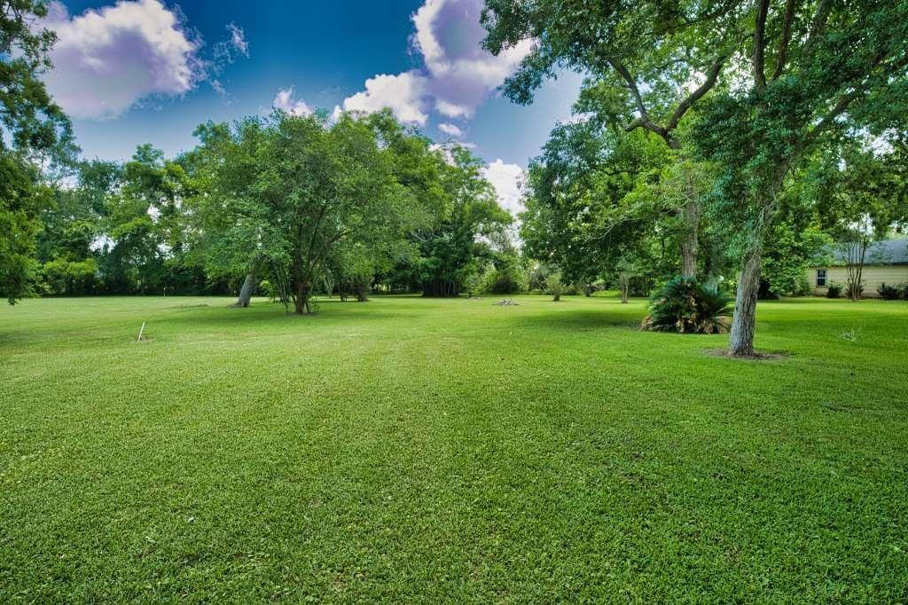 208 Roark Lane, Jones Creek, Texas image 29