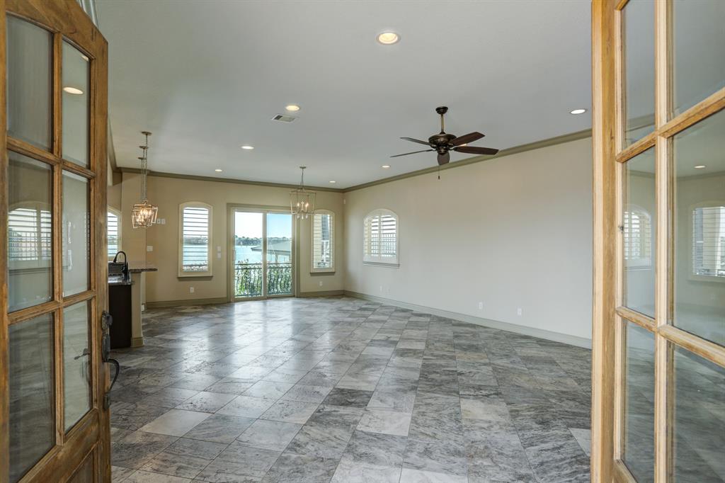 2466 Beacon Circle, League City, Texas image 6