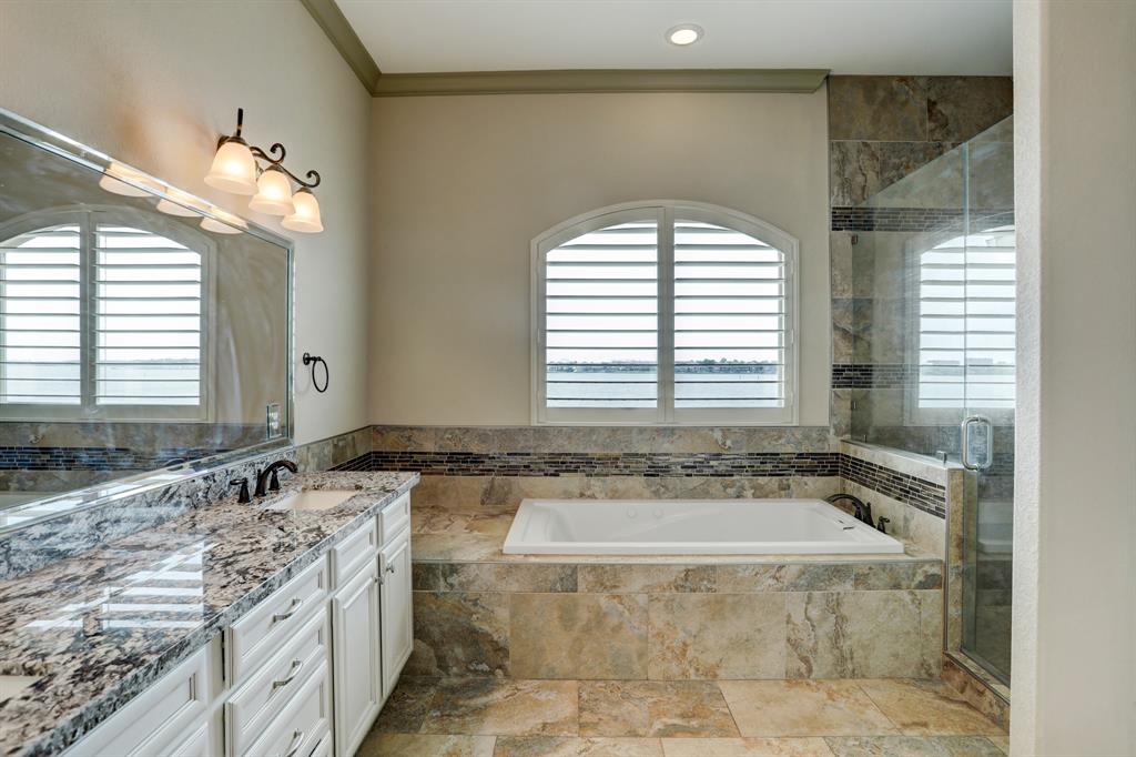 2466 Beacon Circle, League City, Texas image 20