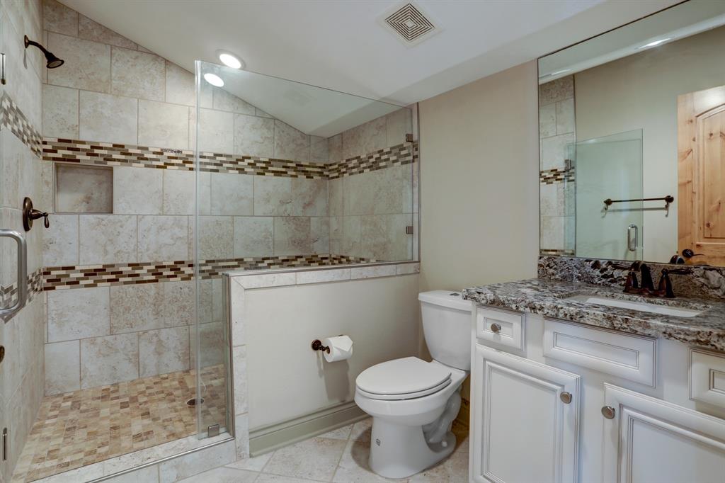 2466 Beacon Circle, League City, Texas image 27