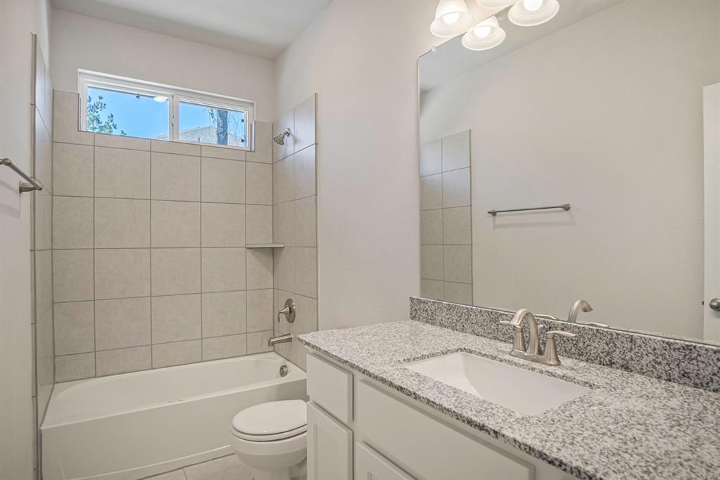 9650 Moss Rose Ln, Willis, Texas image 13