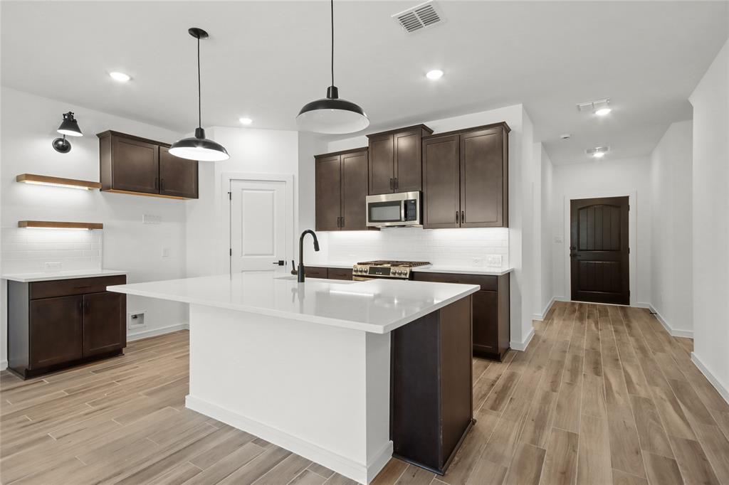 260 Ice Shore Trail, Dayton, Texas image 4