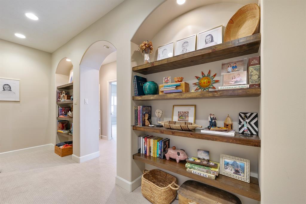 7729 S Hunters Creekway Drive, Houston, Texas image 17