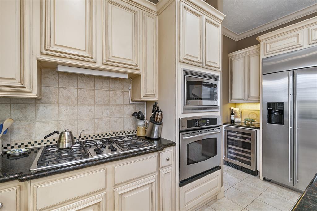 7729 S Hunters Creekway Drive, Houston, Texas image 13