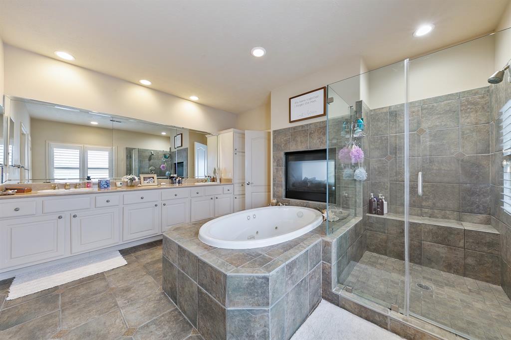 7729 S Hunters Creekway Drive, Houston, Texas image 21