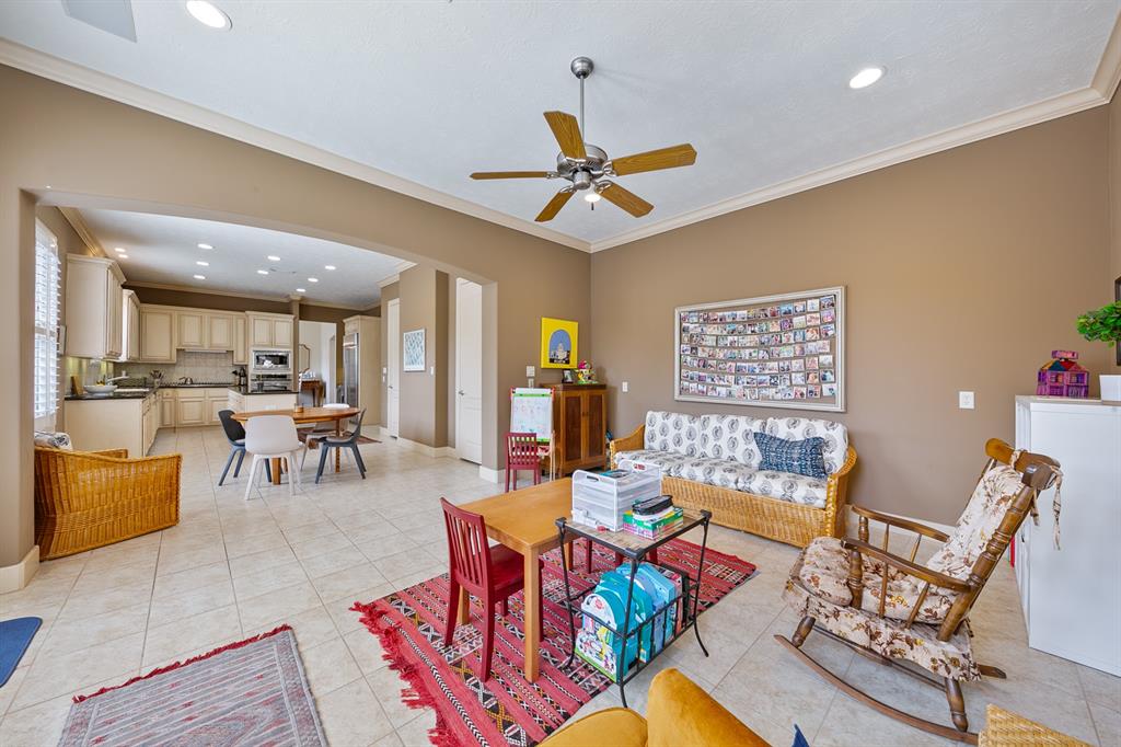 7729 S Hunters Creekway Drive, Houston, Texas image 16
