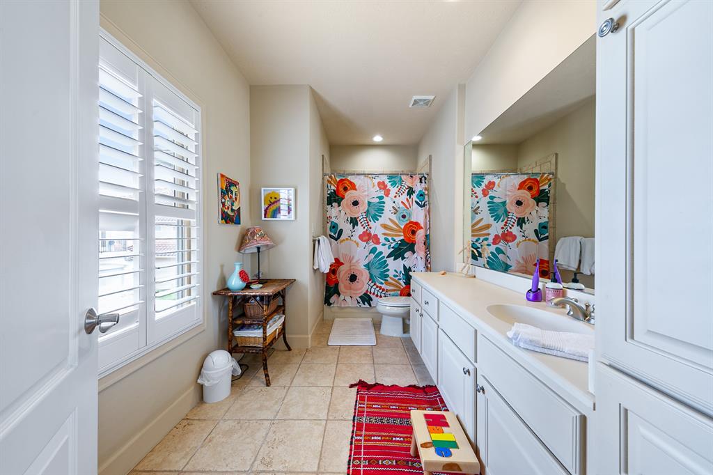 7729 S Hunters Creekway Drive, Houston, Texas image 24