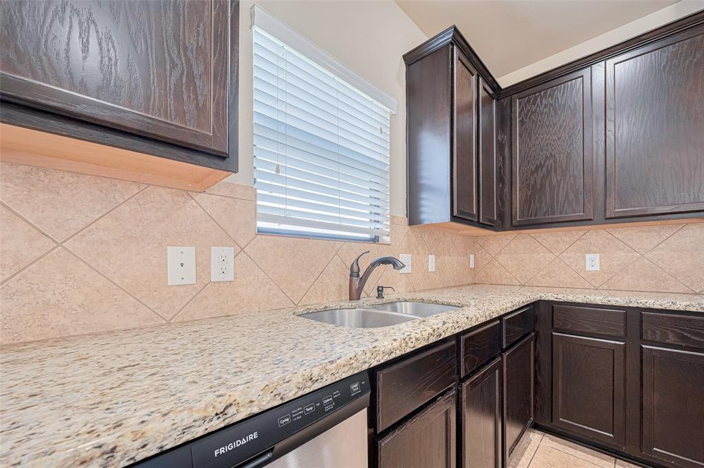10015 Black Birch Lane, Tomball, Texas image 11