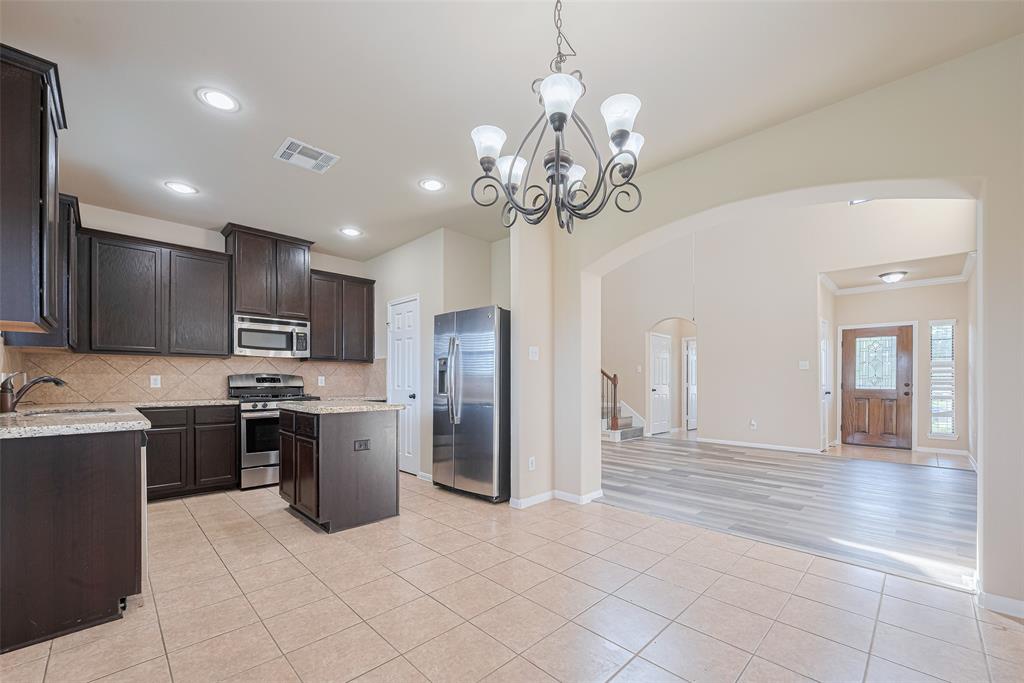 10015 Black Birch Lane, Tomball, Texas image 10