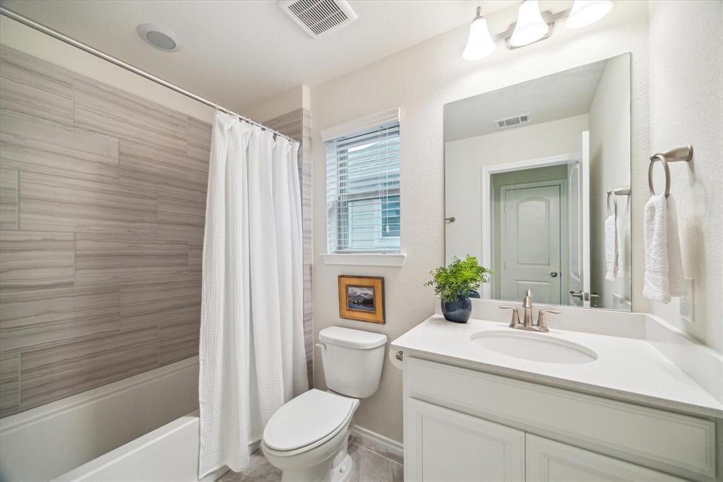 1919 Barrel Oak Drive, Houston, Texas image 21