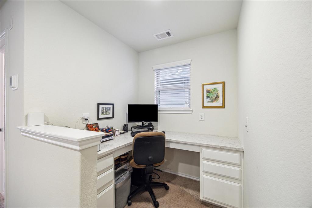 1919 Barrel Oak Drive, Houston, Texas image 18