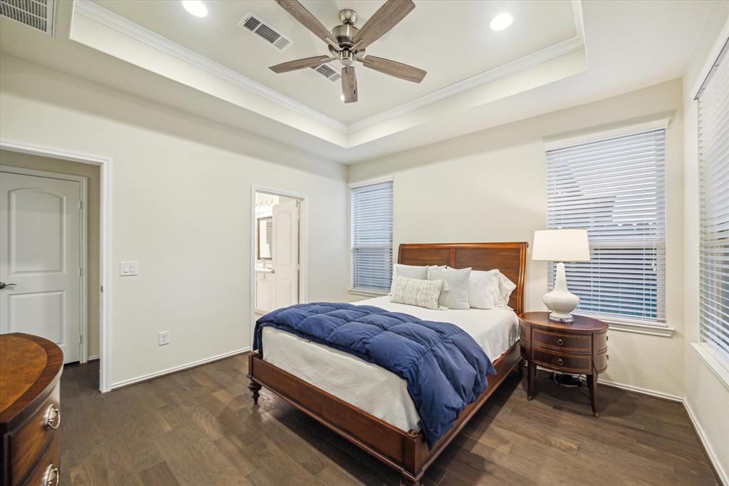 1919 Barrel Oak Drive, Houston, Texas image 12