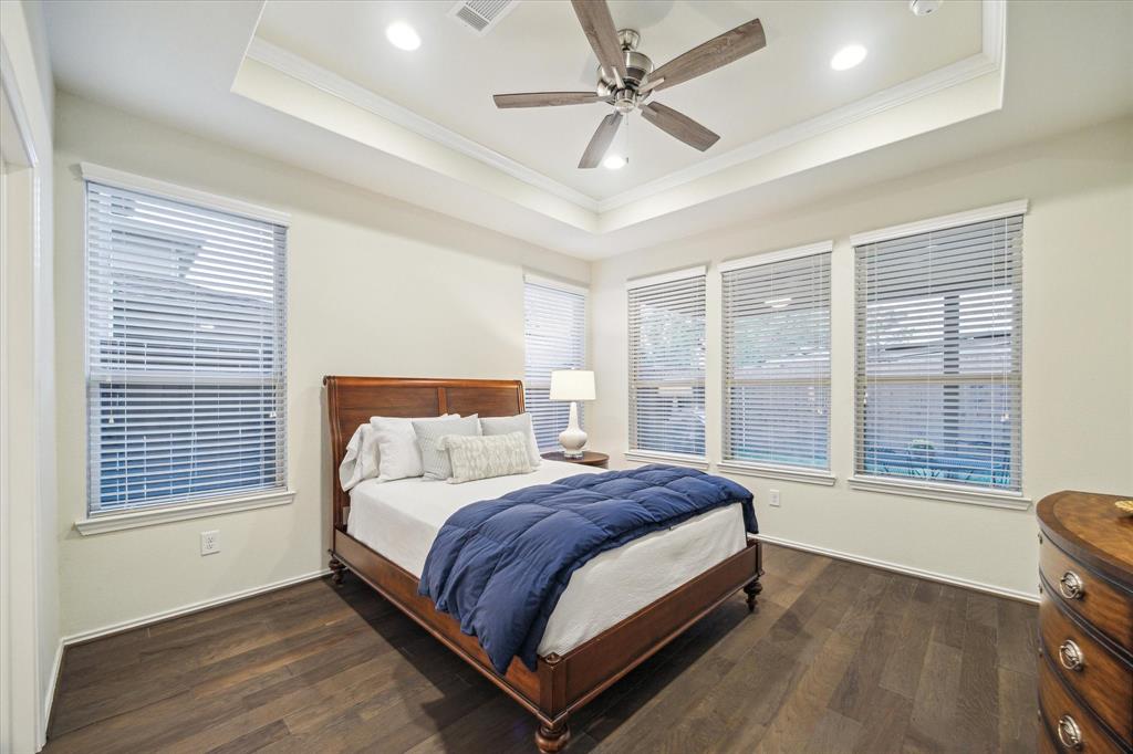 1919 Barrel Oak Drive, Houston, Texas image 13