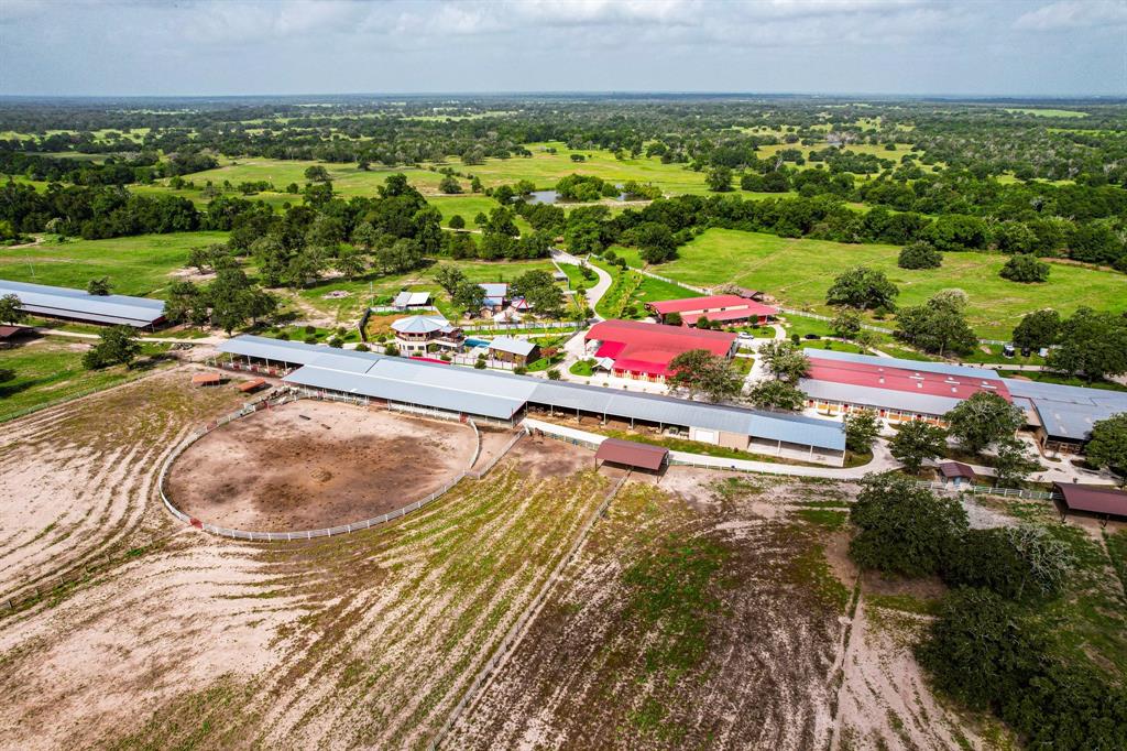 1331 E Parker Road, Muldoon, Texas image 9